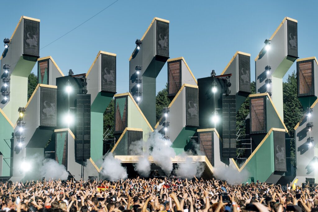 awakenings-main