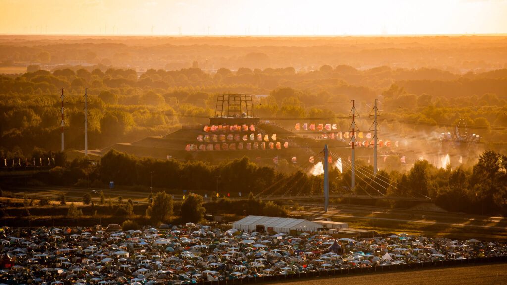 mysteryland-camping (1)