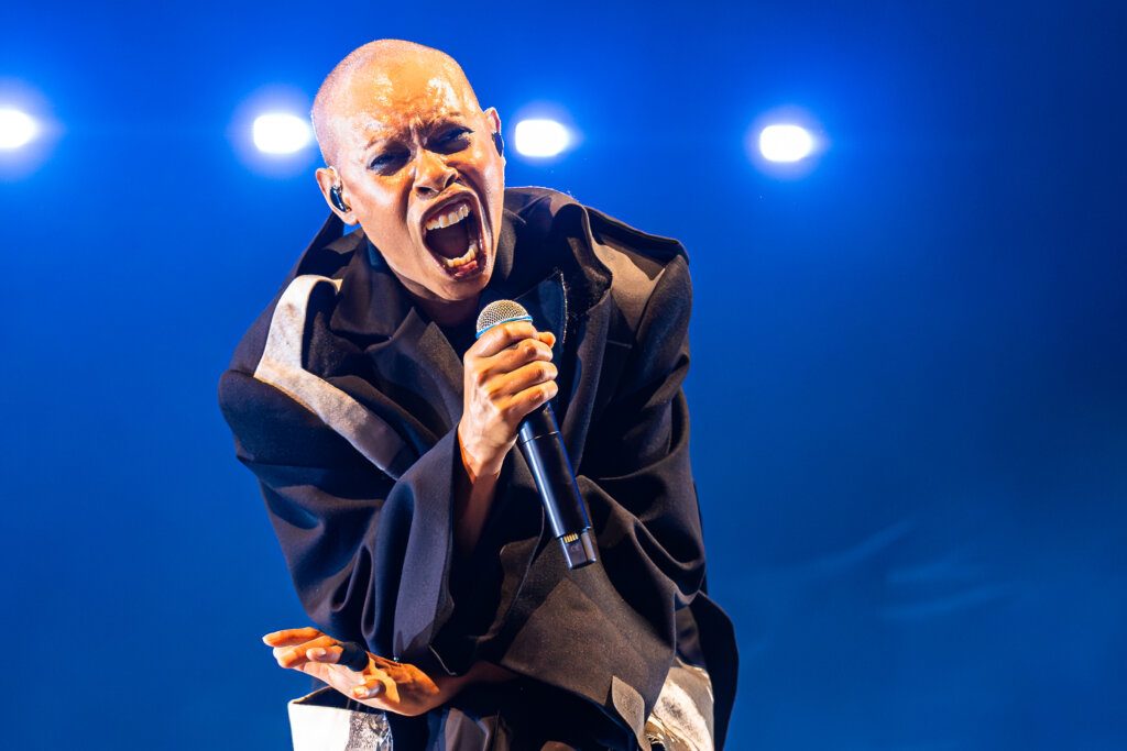Skunk Anansie op Dauwpop 2026 in Hellendoorn.