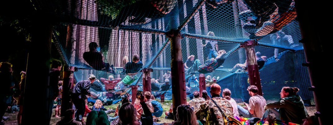 Wie worden de surprise acts op Down The Rabbit Hole?