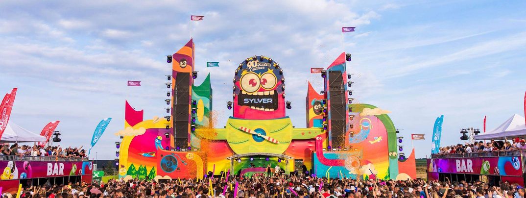 Report: 90’s Forever Outdoor