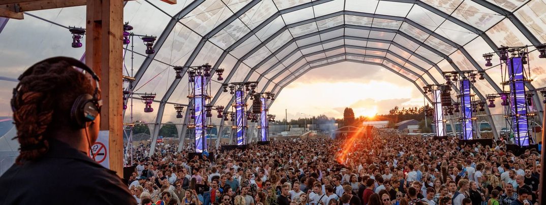 “Drugspromotie” festival Smeerboel zorgt voor ophef