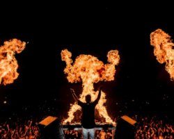 Martin Garrix: ”We openen weer een pop-up store tijdens ADE en dat wordt super vet, dus kom zeker langs!” 