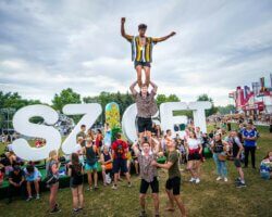 Discofeestjes tot in de vroege uurtjes en shotjes Palinka: report Sziget festival 2019
