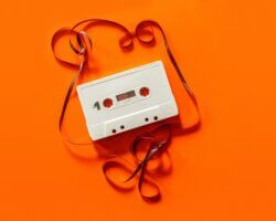 Van Llowcast tot De Machine: Festival Fans tipt festivalpodcasts