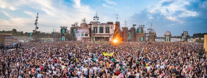 The Chainsmokers en Dimitri Vegas & Like Mike op Parookaville