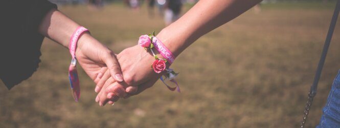Festivals weer mogelijk met slimme polsbandjes?