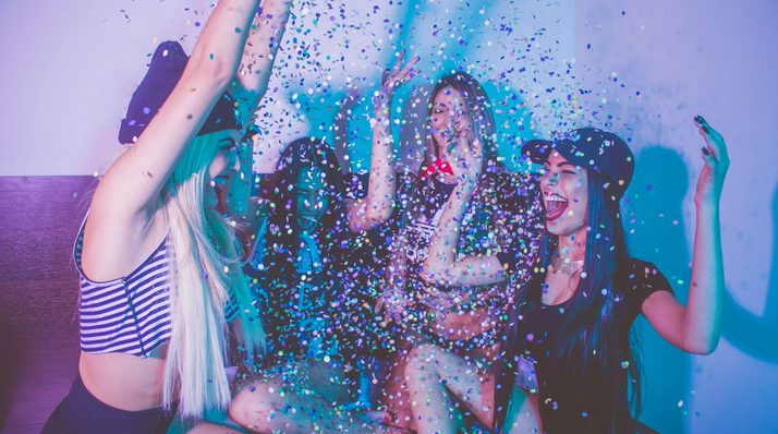 Het laatste weekend van maart goed afsluiten met een feestje?