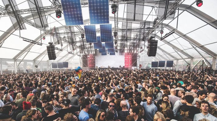 Nieuwe trend: festivalticket betalen in termijnen