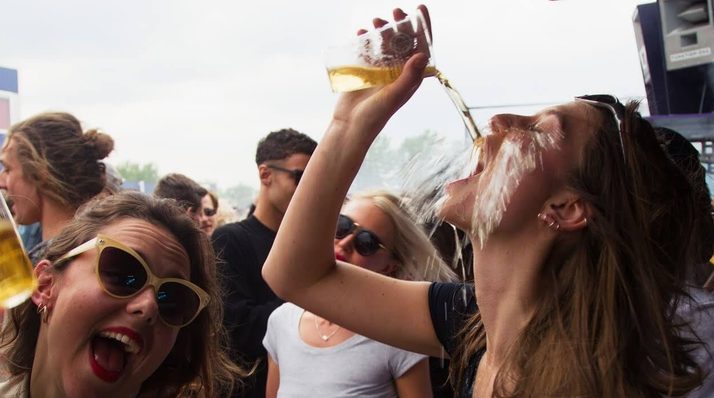 10 typetjes die je op elk festival vindt