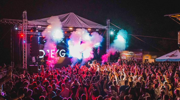 Hoe organiseer ik een festival?