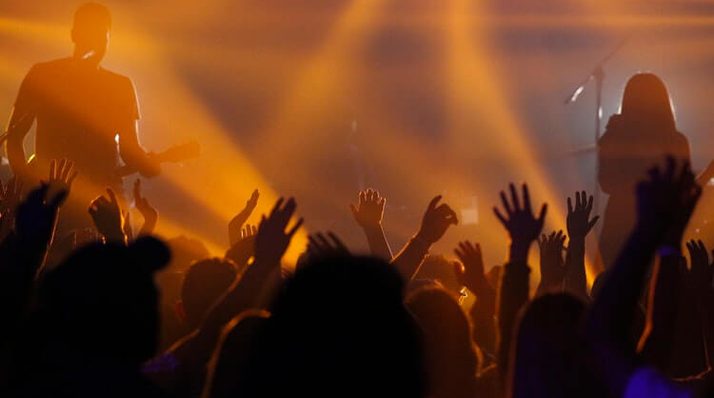 Testconcert met 500 bezoekers zonder social distancing in Barcelona
