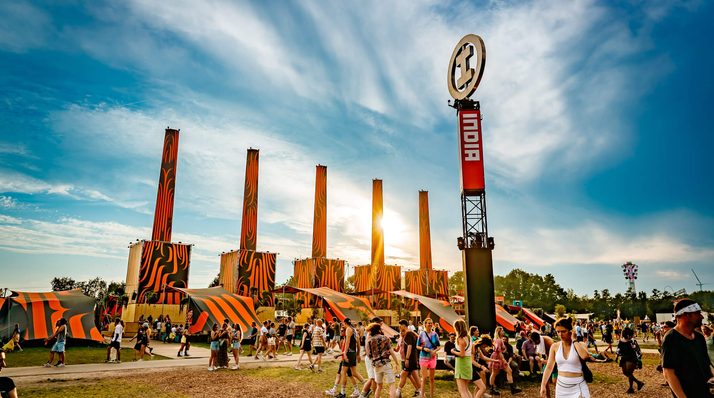 Lowlands speculaties: Wie worden de vervangers?