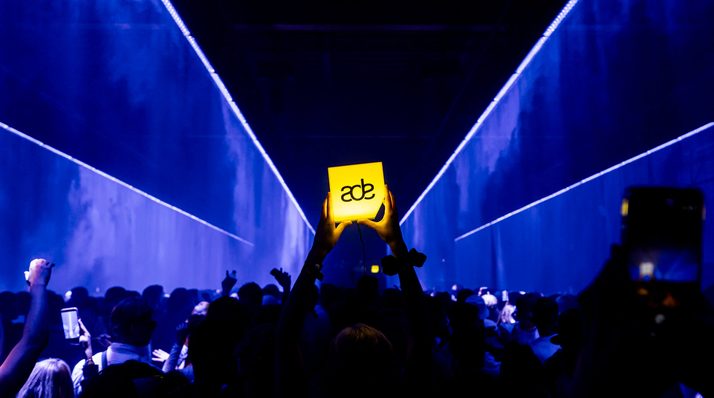 Russische DJ van ADE line-up gehaald na haatbericht
